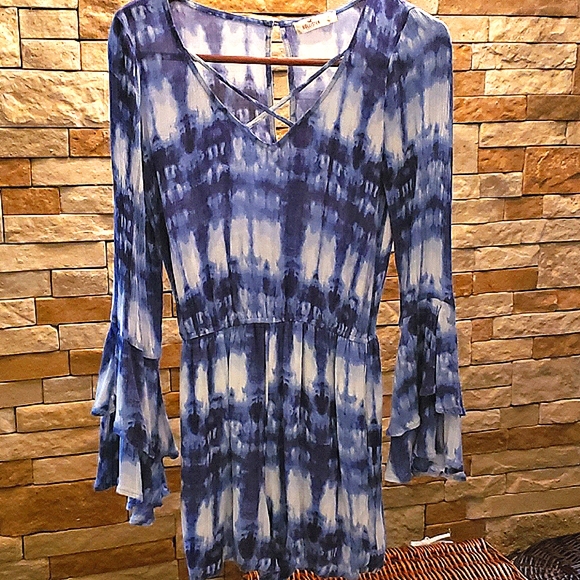 Jumpsuit shorts with peasants sleeves - Picture 1 of 11